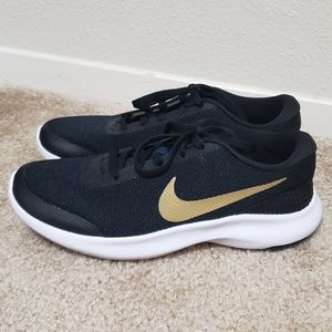 NWOT Nike Flex Sneakers Size 5.5 Black/Gold